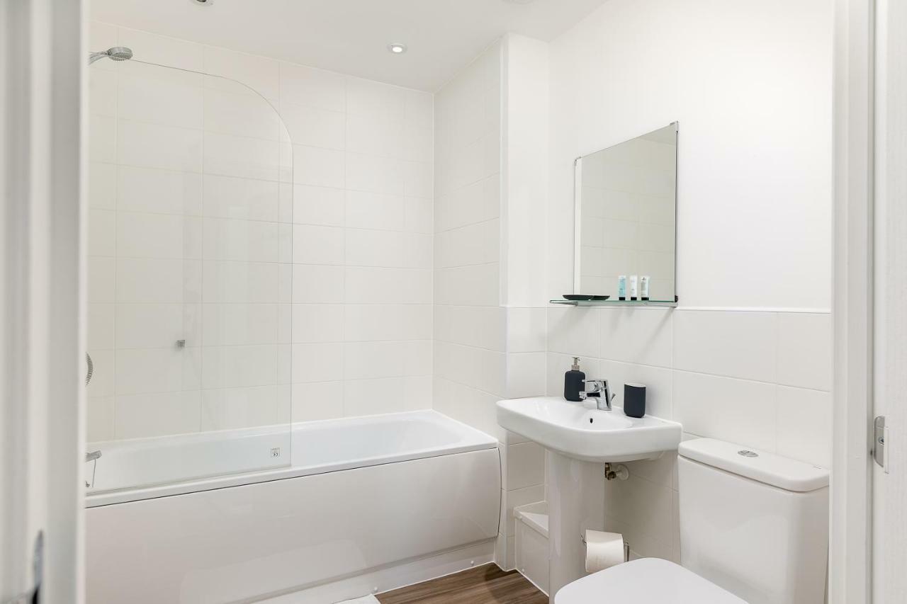 Hertford Serviced Apartments By Payman Club Экстерьер фото